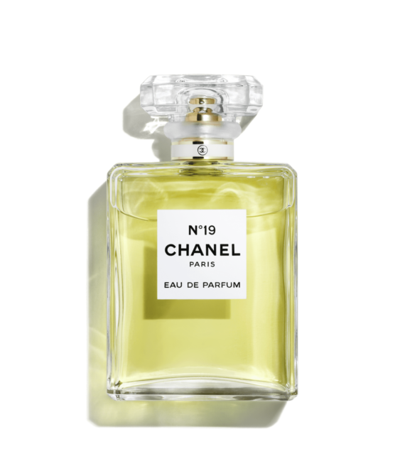 Chanel No. 19  Eau De Parfum  For Her